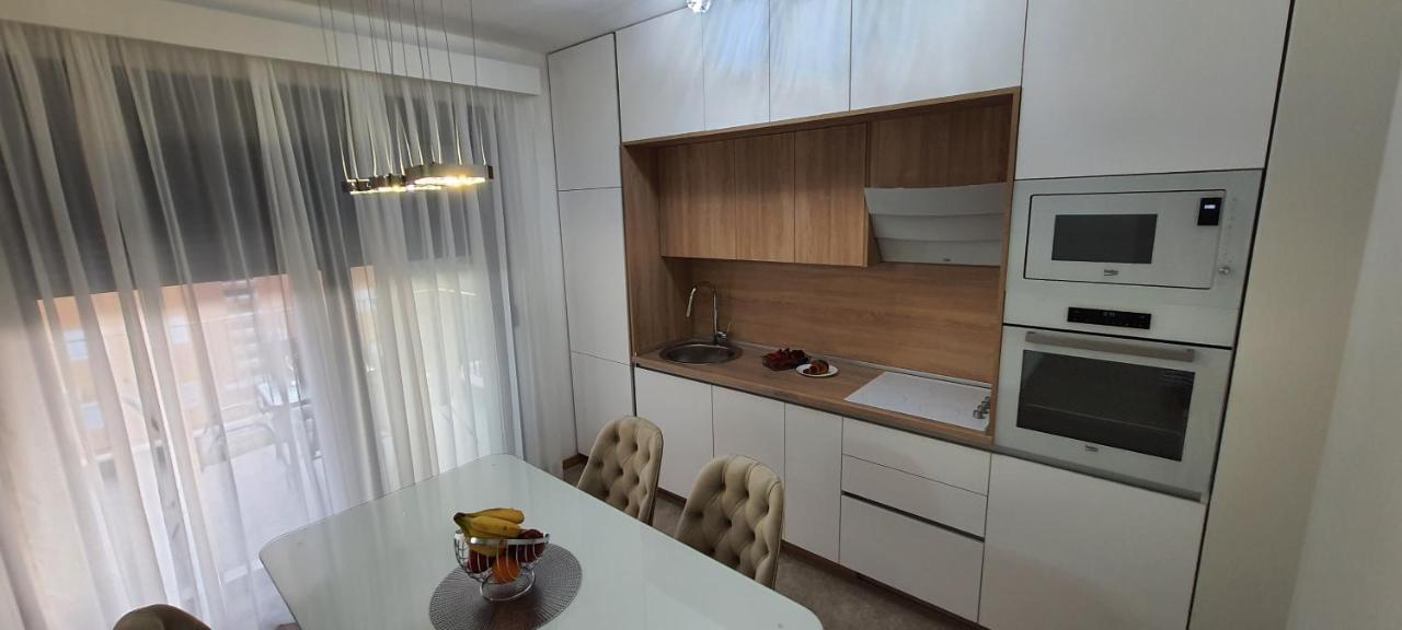 Luxury Apartment Stefanija Тиват Екстер'єр фото